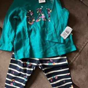 New never worn baby gap outfit